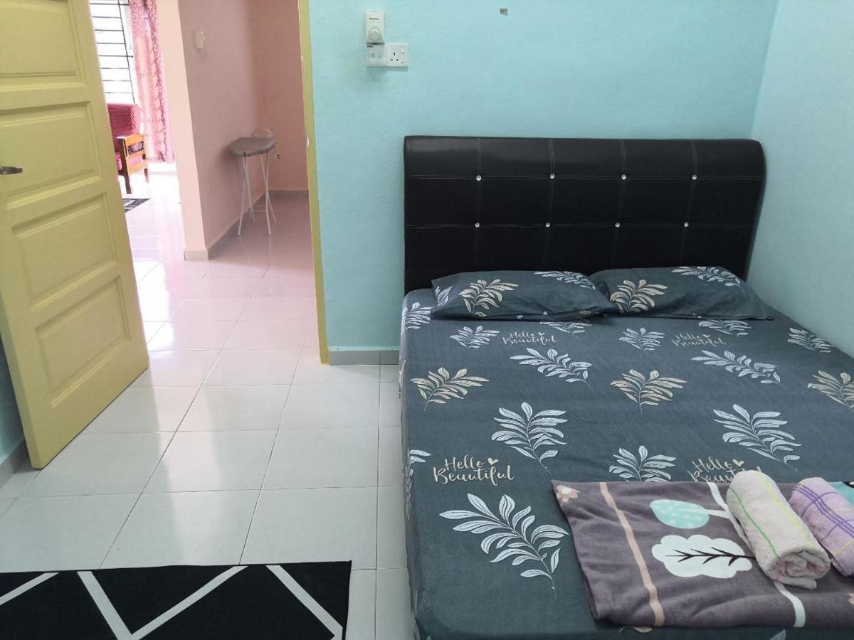 UMMI'S Homestay Besut Kampung Kuala Besut Luaran gambar